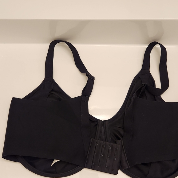 Chantelle Bra Size 40DDD - Picture 1 of 5